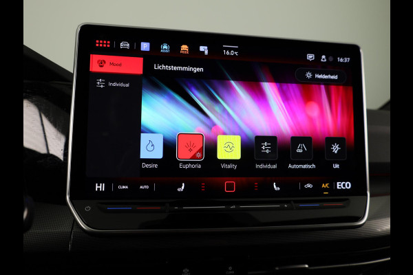 Volkswagen Golf 1.5 eHybrid 50 Edition 204 PK | Automaat (DSG) | Navigatie | Camera | 18 Inch | Verlengde garantie