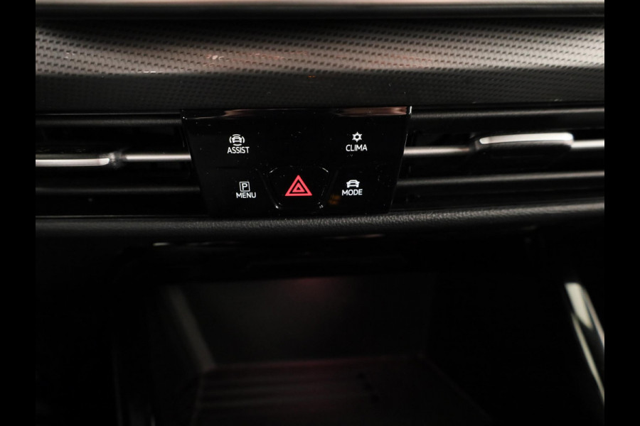 Volkswagen Golf 1.5 eHybrid 50 Edition 204 PK | Automaat (DSG) | Navigatie | Camera | 18 Inch | Verlengde garantie