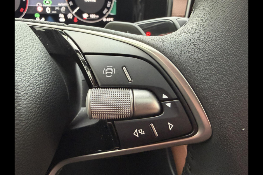 Škoda Kodiaq 1.5 TSI PHEV Plug-in Panorama Stoel-/stuur verwarming head-up Trekhaak camera V+A Memory seats Carplay