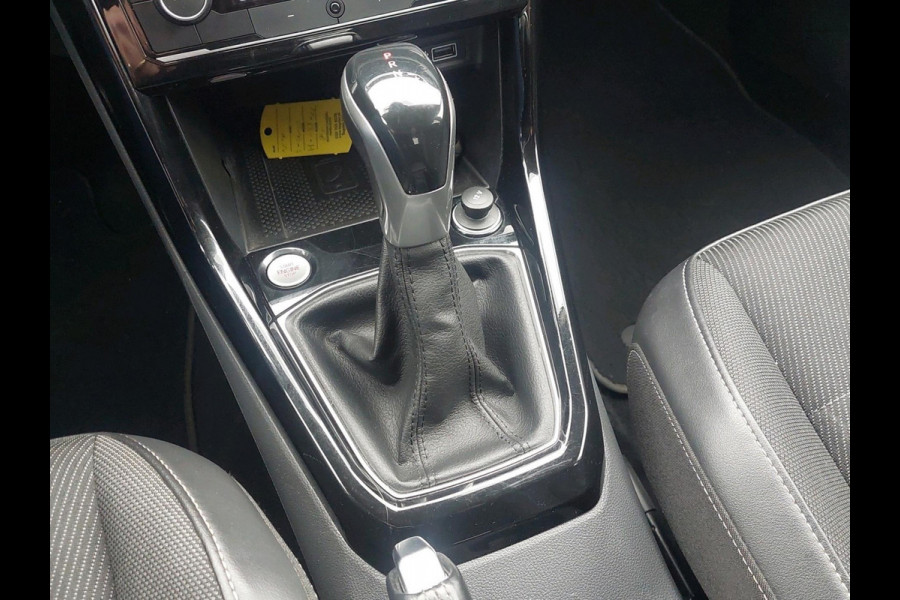 Volkswagen T-Cross 1.0 TSI Style | Automaat |