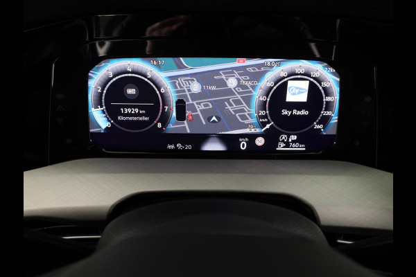 Volkswagen Golf variant Life Business 1.5 TSI 85 kW / 116 pk Variant 6 ver Navigatie | Extra getint glas | Verlengde garantie