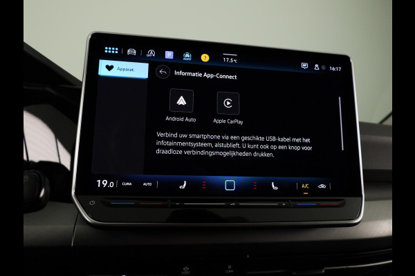 Volkswagen Golf variant Life Business 1.5 TSI 85 kW / 116 pk Variant 6 ver Navigatie | Extra getint glas | Verlengde garantie