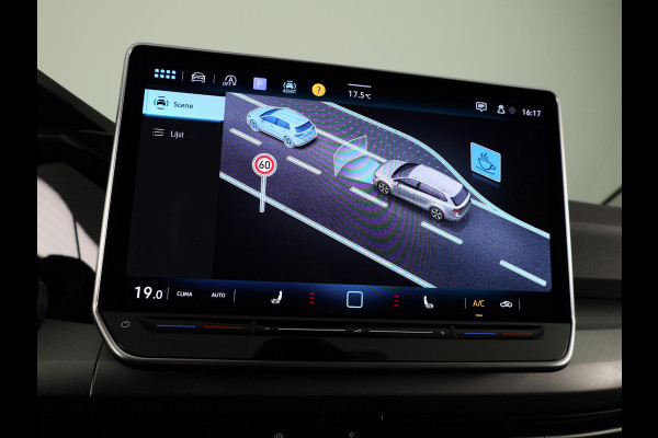 Volkswagen Golf variant Life Business 1.5 TSI 85 kW / 116 pk Variant 6 ver Navigatie | Extra getint glas | Verlengde garantie