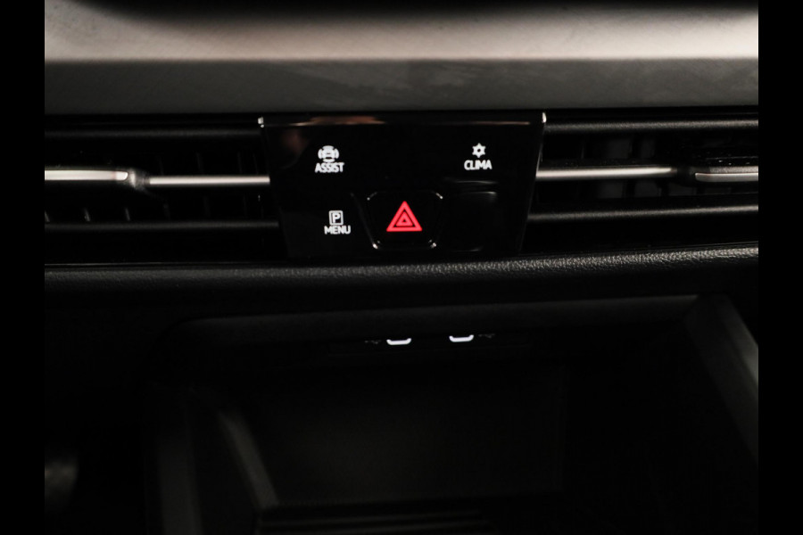 Volkswagen Golf variant Life Business 1.5 TSI 85 kW / 116 pk Variant 6 ver Navigatie | Extra getint glas | Verlengde garantie