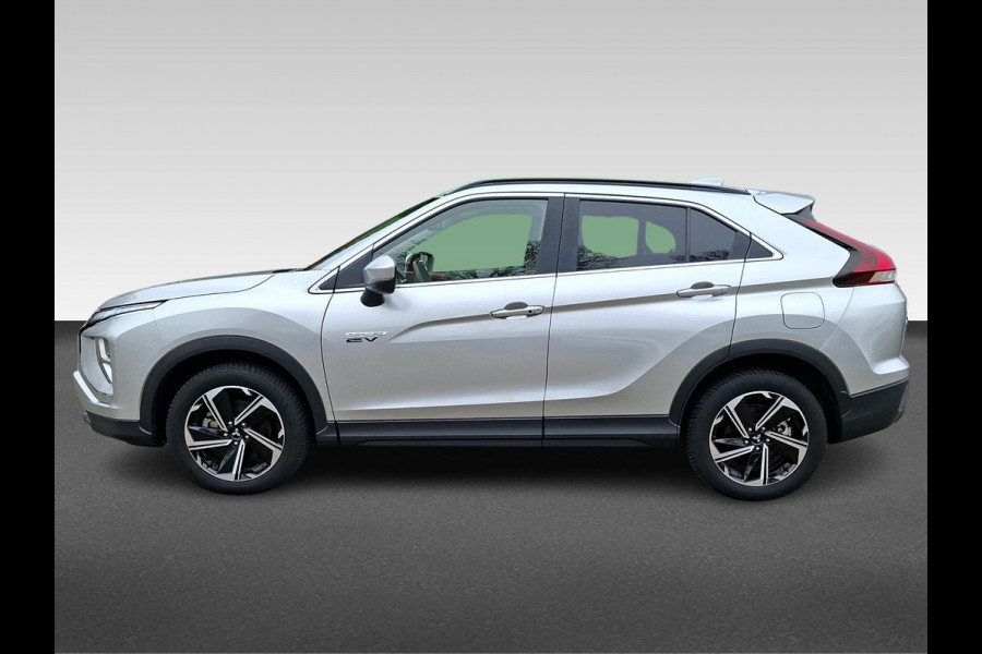 Mitsubishi Eclipse Cross 2.4 PHEV Intense Deze auto is reeds binnen en kunt U ALS EERSTE bezichtigen! Fabrieksgarantie tot 2030!