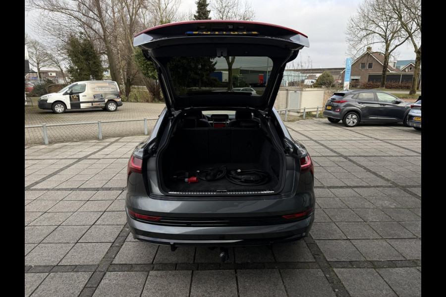 Audi e-tron Sportback 55 quattro S edition 95 kWh | SoH 87% | Trekhaak | Panorama | Camera |