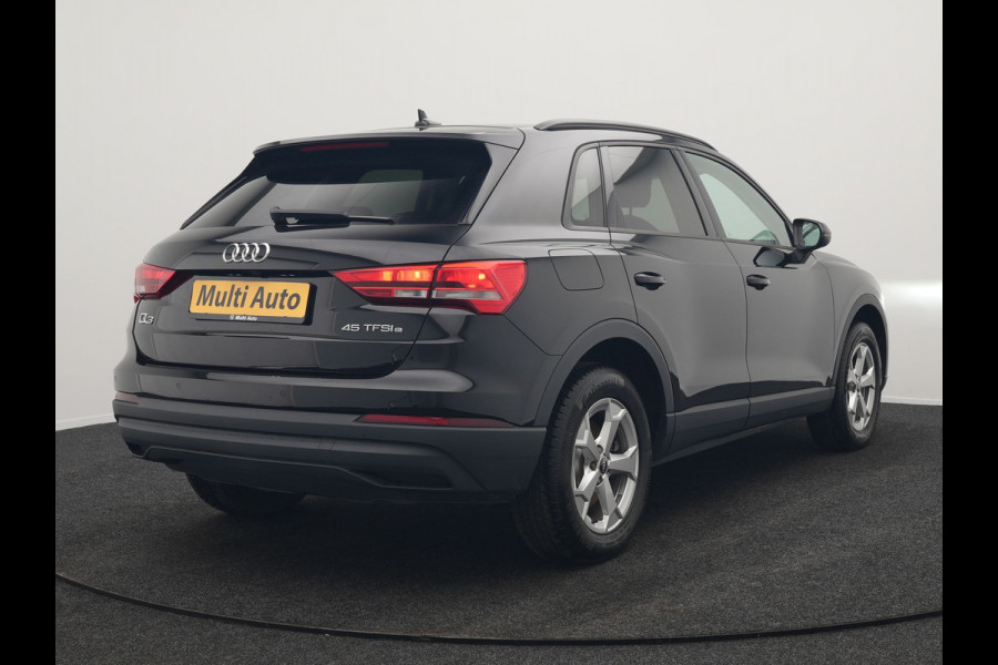 Audi Q3 45 TFSI e edition Plug In Hybrid 245pk Dealer O.H. PHEV | Trekhaak Af Fabriek | Adaptive Cruise | Camera | Voorstoelen Verwarmd | Blis | Apple Carplay | Virtual | Navigatie | DAB |