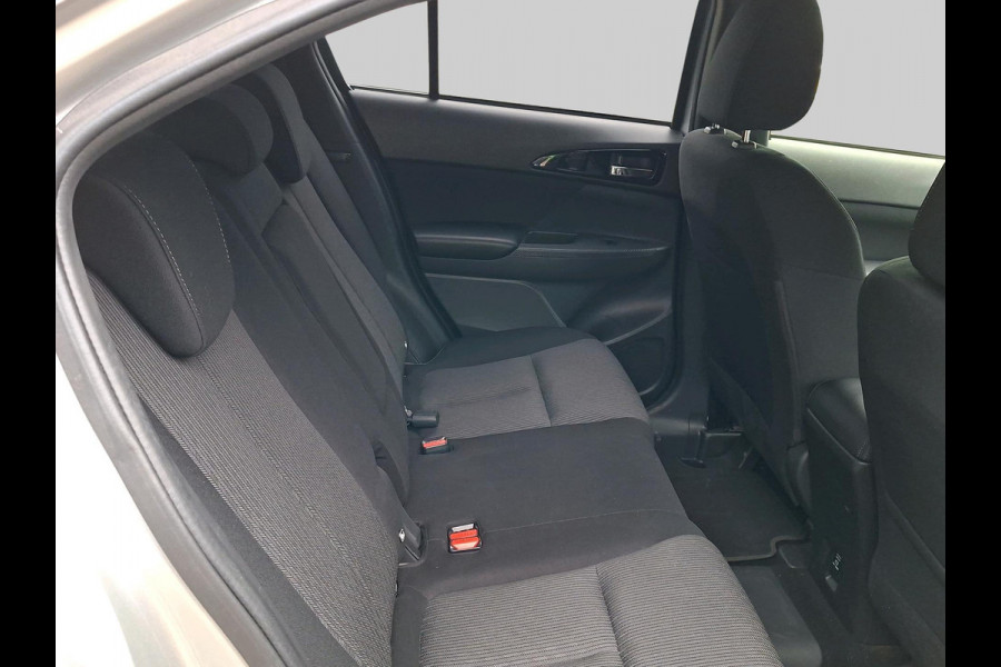 Mitsubishi Eclipse Cross 2.4 PHEV Intense Deze auto is reeds binnen en kunt U ALS EERSTE bezichtigen! Fabrieksgarantie tot 2030!