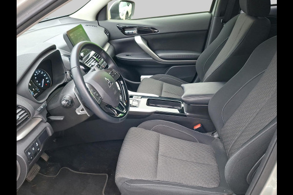 Mitsubishi Eclipse Cross 2.4 PHEV Intense Deze auto is reeds binnen en kunt U ALS EERSTE bezichtigen! Fabrieksgarantie tot 2030!