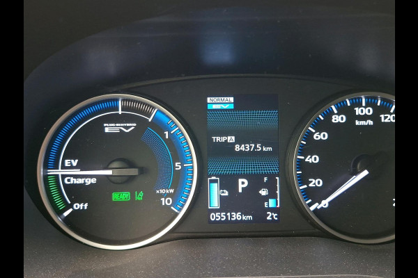 Mitsubishi Eclipse Cross 2.4 PHEV Intense Deze auto is reeds binnen en kunt U ALS EERSTE bezichtigen! Fabrieksgarantie tot 2030!