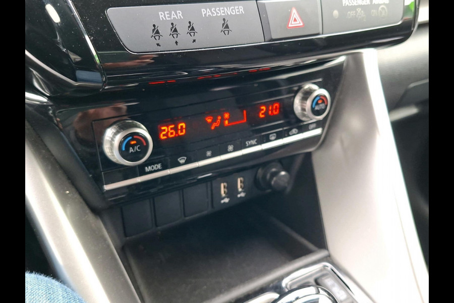 Mitsubishi Eclipse Cross 2.4 PHEV Intense Deze auto is reeds binnen en kunt U ALS EERSTE bezichtigen! Fabrieksgarantie tot 2030!