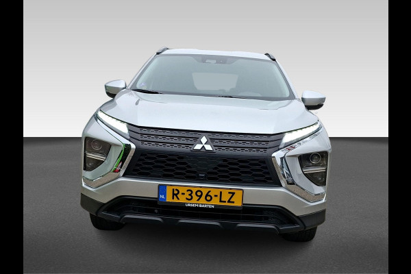Mitsubishi Eclipse Cross 2.4 PHEV Intense Deze auto is reeds binnen en kunt U ALS EERSTE bezichtigen! Fabrieksgarantie tot 2030!