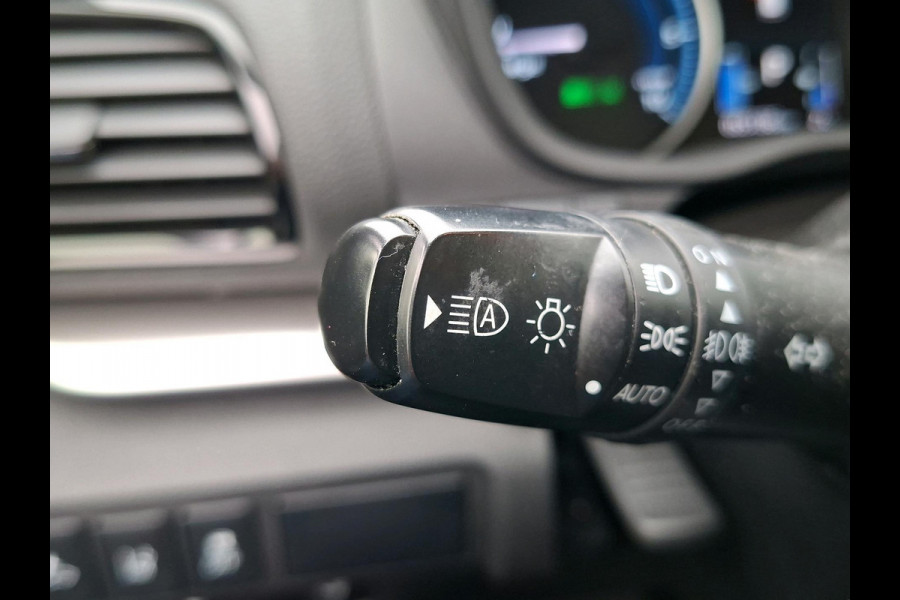 Mitsubishi Eclipse Cross 2.4 PHEV Intense Deze auto is reeds binnen en kunt U ALS EERSTE bezichtigen! Fabrieksgarantie tot 2030!