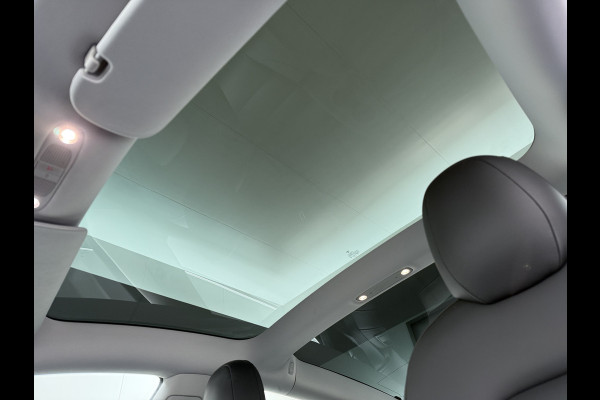 Tesla Model 3 RWD SR plus LFP Accu AutoPilot Leder Panoramadak Adaptive-Cruise Camera's Elektr.-Stuur+Stoelen+Spiegels+Geheugen+Easy-Entry+Ver Navi LED DAB Voorverwarmen Keyless One-Pedal-Drive Lmv 18" SOH 90% 1e Eigenaar Origineel Nederlandse Auto