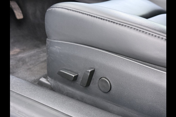 Tesla Model 3 RWD SR plus LFP Accu AutoPilot Leder Panoramadak Adaptive-Cruise Camera's Elektr.-Stuur+Stoelen+Spiegels+Geheugen+Easy-Entry+Ver Navi LED DAB Voorverwarmen Keyless One-Pedal-Drive Lmv 18" SOH 90% 1e Eigenaar Origineel Nederlandse Auto