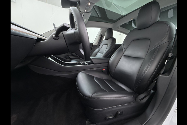 Tesla Model 3 RWD SR plus LFP Accu AutoPilot Leder Panoramadak Adaptive-Cruise Camera's Elektr.-Stuur+Stoelen+Spiegels+Geheugen+Easy-Entry+Ver Navi LED DAB Voorverwarmen Keyless One-Pedal-Drive Lmv 18" SOH 90% 1e Eigenaar Origineel Nederlandse Auto