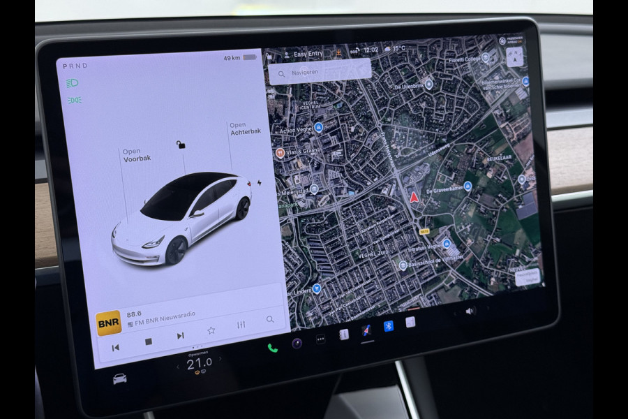 Tesla Model 3 RWD SR plus LFP Accu AutoPilot Leder Panoramadak Adaptive-Cruise Camera's Elektr.-Stuur+Stoelen+Spiegels+Geheugen+Easy-Entry+Ver Navi LED DAB Voorverwarmen Keyless One-Pedal-Drive Lmv 18" SOH 90% 1e Eigenaar Origineel Nederlandse Auto