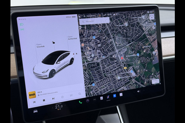 Tesla Model 3 RWD SR plus LFP Accu AutoPilot Leder Panoramadak Adaptive-Cruise Camera's Elektr.-Stuur+Stoelen+Spiegels+Geheugen+Easy-Entry+Ver Navi LED DAB Voorverwarmen Keyless One-Pedal-Drive Lmv 18" SOH 90% 1e Eigenaar Origineel Nederlandse Auto