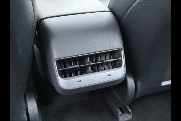 Tesla Model 3 RWD SR plus LFP Accu AutoPilot Leder Panoramadak Adaptive-Cruise Camera's Elektr.-Stuur+Stoelen+Spiegels+Geheugen+Easy-Entry+Ver Navi LED DAB Voorverwarmen Keyless One-Pedal-Drive Lmv 18" SOH 90% 1e Eigenaar Origineel Nederlandse Auto