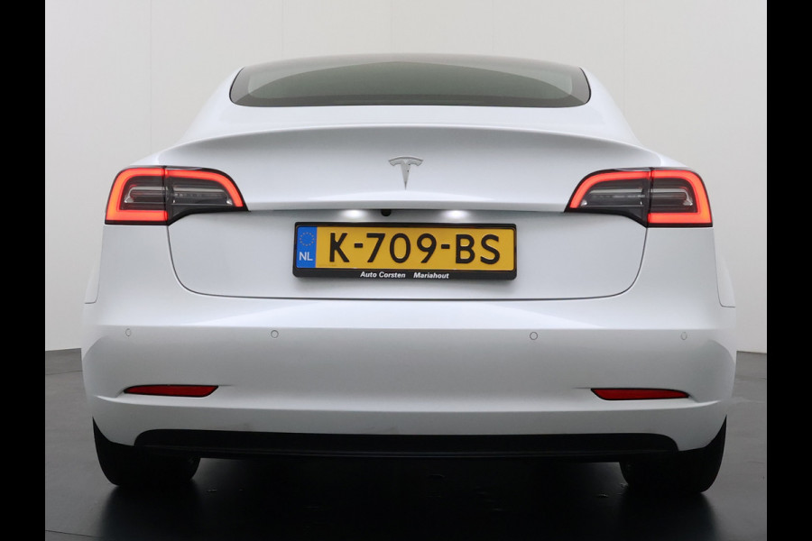 Tesla Model 3 RWD SR plus LFP Accu AutoPilot Leder Panoramadak Adaptive-Cruise Camera's Elektr.-Stuur+Stoelen+Spiegels+Geheugen+Easy-Entry+Ver Navi LED DAB Voorverwarmen Keyless One-Pedal-Drive Lmv 18" SOH 90% 1e Eigenaar Origineel Nederlandse Auto