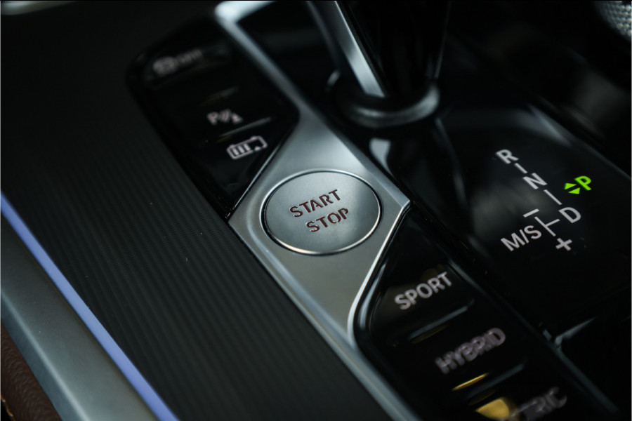 BMW X5 xDrive45e High Executive - M Sport | Panorama | Luchtvering | Memory | HUD