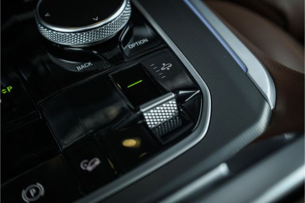 BMW X5 xDrive45e High Executive - M Sport | Panorama | Luchtvering | Memory | HUD