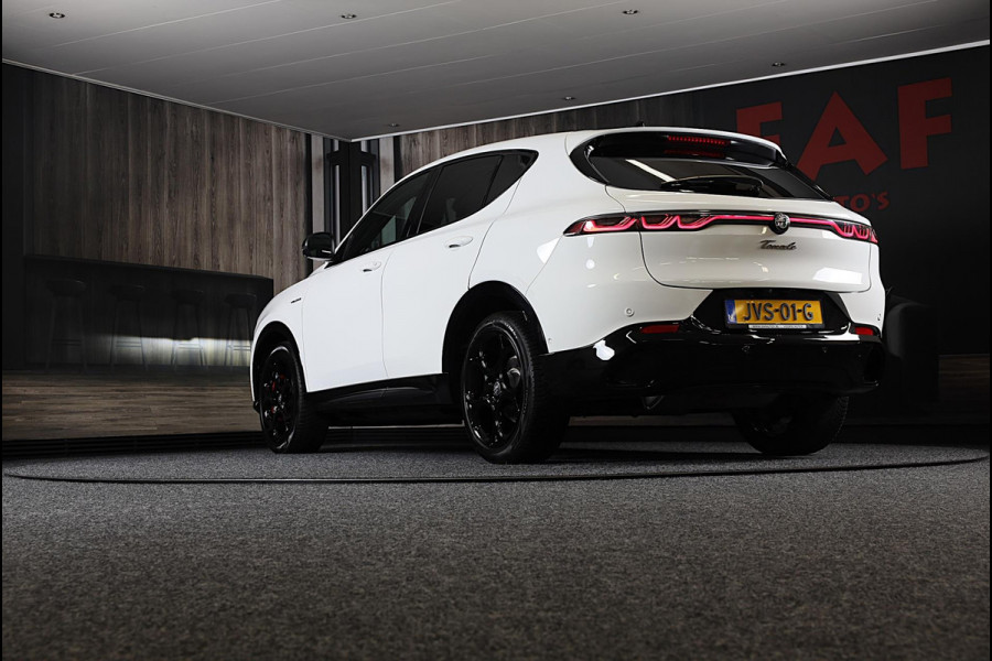 Alfa Romeo Tonale 1.5T Hybrid Veloce / 160 PK / Acc / Leder / Navi / 360 Camera / HK / Sfeerverlichting / Dode Hoek / Lane Assist