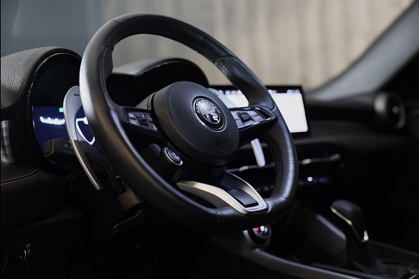 Alfa Romeo Tonale 1.5T Hybrid Veloce / 160 PK / Acc / Leder / Navi / 360 Camera / HK / Sfeerverlichting / Dode Hoek / Lane Assist