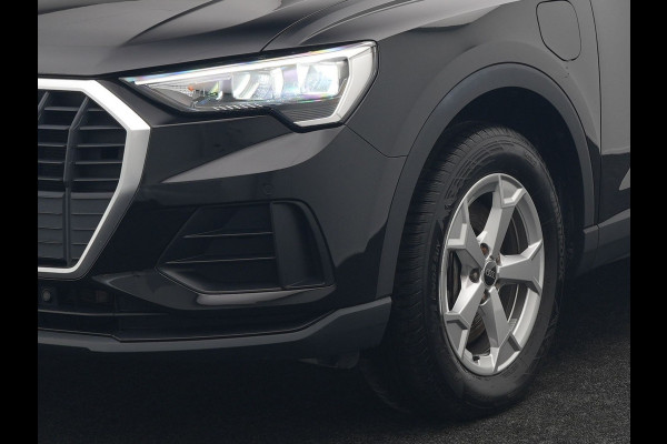 Audi Q3 45 TFSI e edition Plug In Hybrid 245pk Dealer O.H. PHEV | Trekhaak Af Fabriek | Adaptive Cruise | Camera | Voorstoelen Verwarmd | Blis | Apple Carplay | Virtual | Navigatie | DAB |