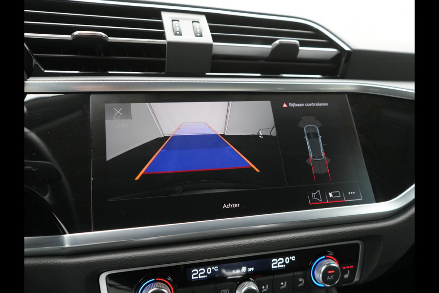 Audi Q3 45 TFSI e edition Plug In Hybrid 245pk Dealer O.H. PHEV | Trekhaak Af Fabriek | Adaptive Cruise | Camera | Voorstoelen Verwarmd | Blis | Apple Carplay | Virtual | Navigatie | DAB |