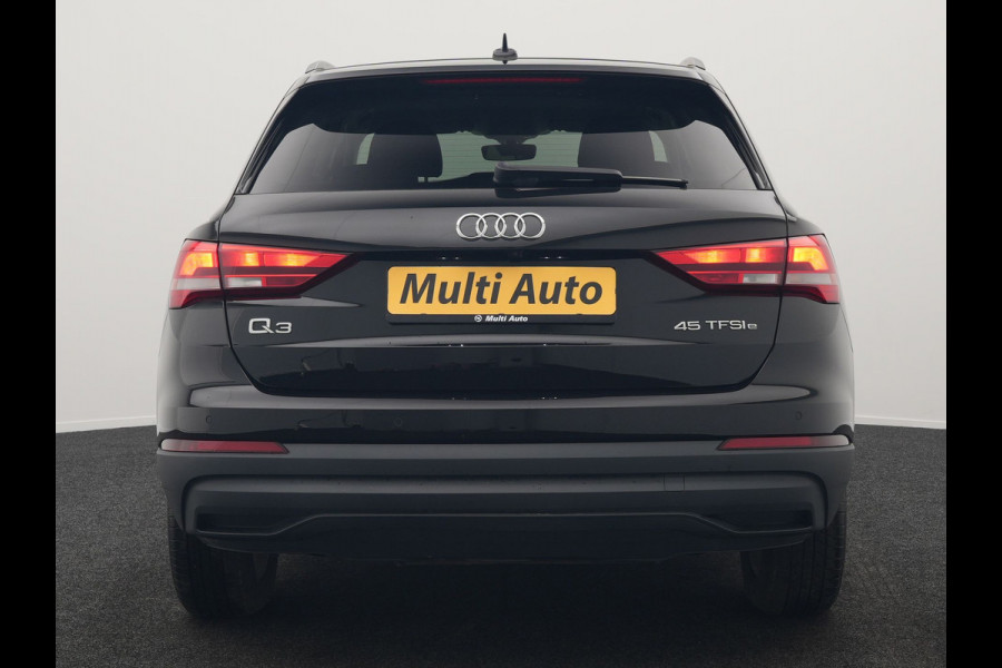 Audi Q3 45 TFSI e edition Plug In Hybrid 245pk Dealer O.H. PHEV | Trekhaak Af Fabriek | Adaptive Cruise | Camera | Voorstoelen Verwarmd | Blis | Apple Carplay | Virtual | Navigatie | DAB |