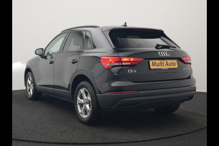 Audi Q3 45 TFSI e edition Plug In Hybrid 245pk Dealer O.H. PHEV | Trekhaak Af Fabriek | Adaptive Cruise | Camera | Voorstoelen Verwarmd | Blis | Apple Carplay | Virtual | Navigatie | DAB |