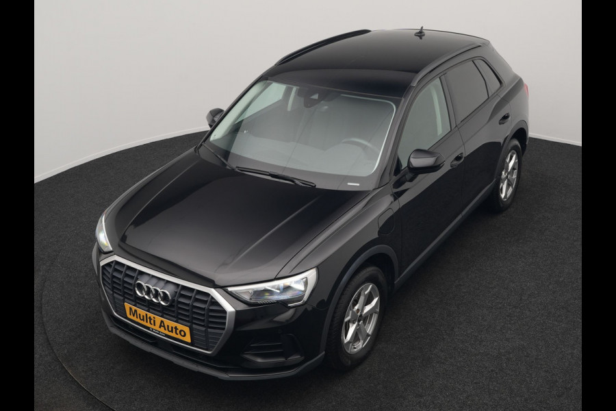Audi Q3 45 TFSI e edition Plug In Hybrid 245pk Dealer O.H. PHEV | Trekhaak Af Fabriek | Adaptive Cruise | Camera | Voorstoelen Verwarmd | Blis | Apple Carplay | Virtual | Navigatie | DAB |
