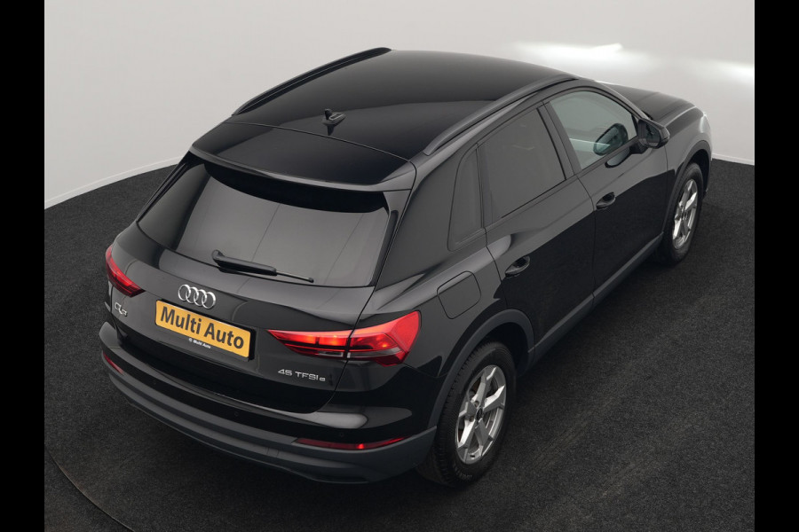 Audi Q3 45 TFSI e edition Plug In Hybrid 245pk Dealer O.H. PHEV | Trekhaak Af Fabriek | Adaptive Cruise | Camera | Voorstoelen Verwarmd | Blis | Apple Carplay | Virtual | Navigatie | DAB |
