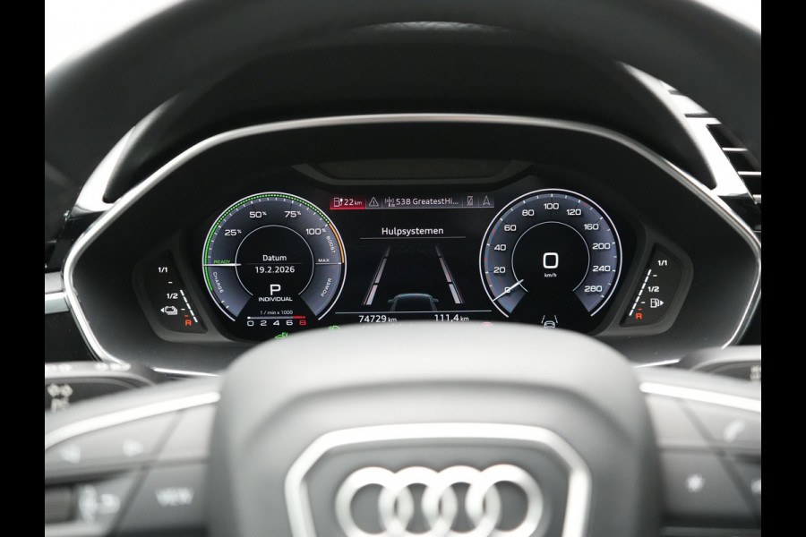 Audi Q3 45 TFSI e edition Plug In Hybrid 245pk Dealer O.H. PHEV | Trekhaak Af Fabriek | Adaptive Cruise | Camera | Voorstoelen Verwarmd | Blis | Apple Carplay | Virtual | Navigatie | DAB |