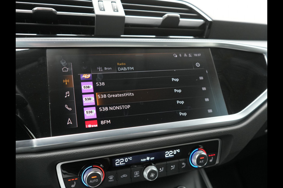 Audi Q3 45 TFSI e edition Plug In Hybrid 245pk Dealer O.H. PHEV | Trekhaak Af Fabriek | Adaptive Cruise | Camera | Voorstoelen Verwarmd | Blis | Apple Carplay | Virtual | Navigatie | DAB |