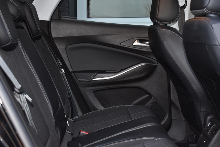 Opel Grandland 1.2 Turbo 130PK Aut. GS | 2x AGR | Camera | Carplay | Stoel, Voorruit & Stuurverw. | Incl. garantie