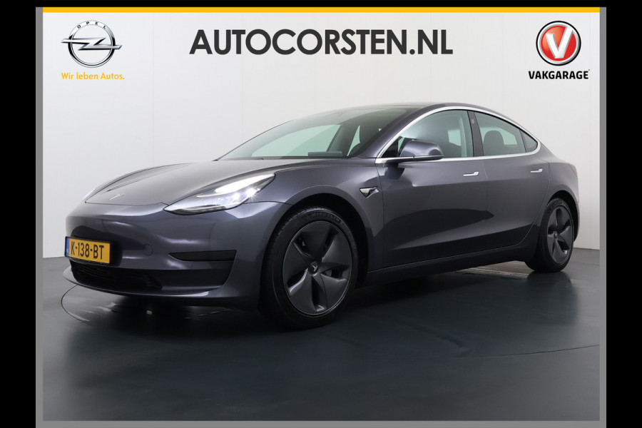 Tesla Model 3 RWD SR plus LFP Accu Trekhaak AutoPilot Leder Panoramadak Adaptive-Cruise Camera's Elektr.-Stuur+Stoelen+Spiegels+Geheugen+Easy- Navi LED DAB Voorverwarmen Keyless One-Pedal-Drive Lmv 18" SOH 92% 1e Eigenaar Origineel Nederlandse Auto 1.000kg Trekvermogen