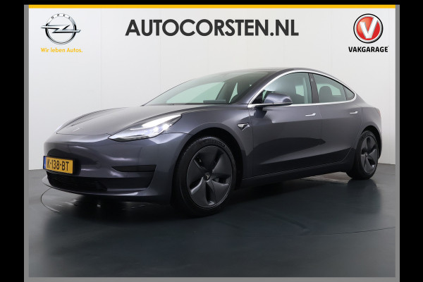 Tesla Model 3 RWD SR plus LFP Accu Trekhaak AutoPilot Leder Panoramadak Adaptive-Cruise Camera's Elektr.-Stuur+Stoelen+Spiegels+Geheugen+Easy- Navi LED DAB Voorverwarmen Keyless One-Pedal-Drive Lmv 18" SOH 92% 1e Eigenaar Origineel Nederlandse Auto 1.000kg Trekvermogen