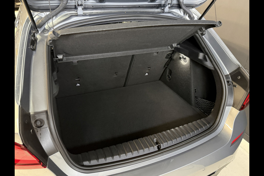 BMW 1-serie 116i Business Edition | Apple Carplay | Navi | Origineel NL | Dealeronderhouden