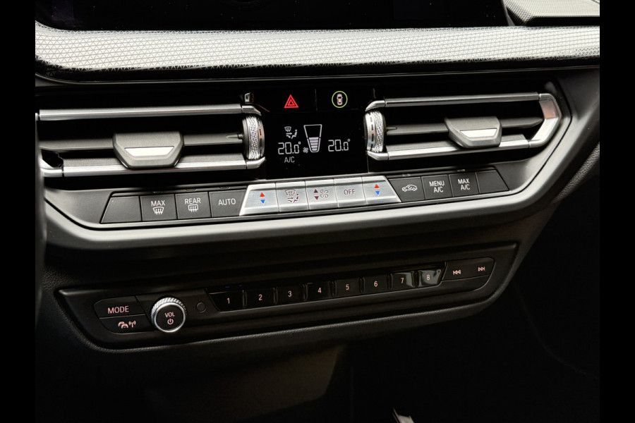 BMW 1-serie 116i Business Edition | Apple Carplay | Navi | Origineel NL | Dealeronderhouden