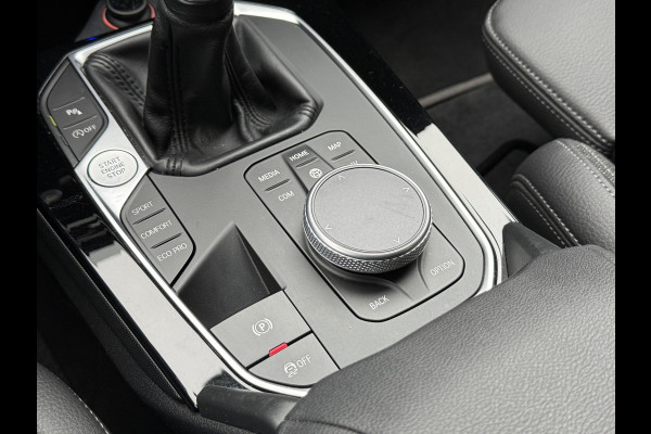 BMW 1-serie 116i Business Edition | Apple Carplay | Navi | Origineel NL | Dealeronderhouden