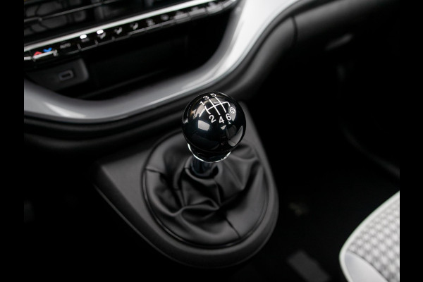 Fiat 500 Hybrid Torino Launch Edition | Private Lease € 387,- | New | Clima | Carplay | PDC | Priv Glass | Sun of Italy