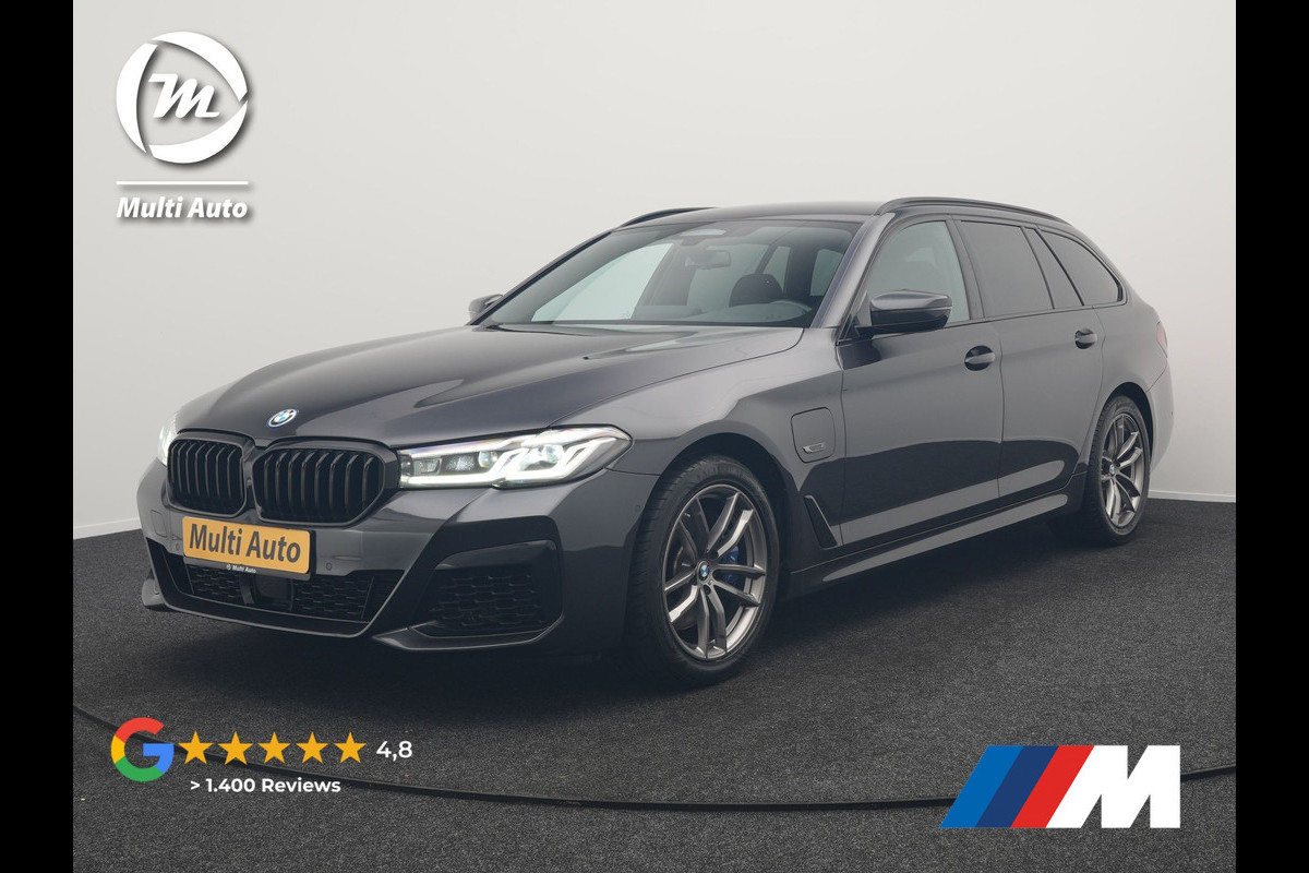 BMW 5 Serie Touring 520e M Sport Plug In Hybrid 204pk Dealer O.H PHEV | Trekhaak af Fabriek | Adaptive Cruise | Alcantara Sportstoelen Verwarmd | Camera | Navi Pro | Sfeerverlichting | Apple Carplay |