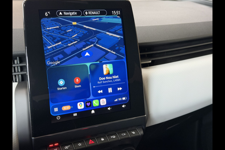 Renault Clio 1.0 TCe 92pk Aut | Intens | Groot Navi | Bose | 17" | Dode hoek | 360 | Stoel & Stuur verwarming | Volledig Renault Dealer onderhouden!