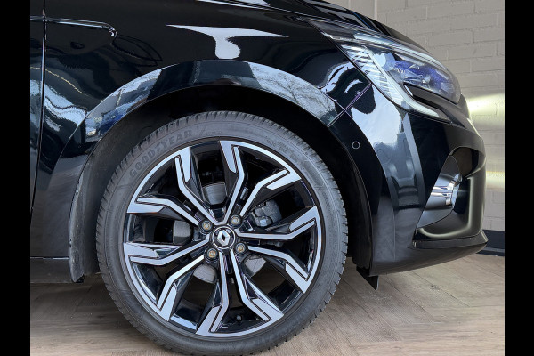 Renault Clio 1.0 TCe 92pk Aut | Intens | Groot Navi | Bose | 17" | Dode hoek | 360 | Stoel & Stuur verwarming | Volledig Renault Dealer onderhouden!