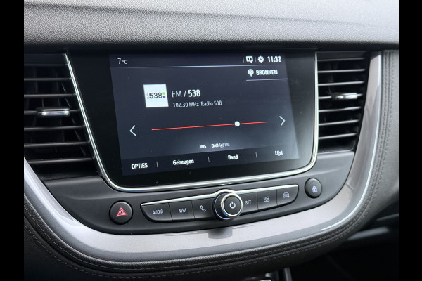 Opel Grandland X AUT-8 T131pk Innovation Trekhaak LED Navi 17"lm Keyless 1/2Leer AGR-Comfort-Stoel+Verwarmd Apple/Android Pdc Dab Ecc Tel. Isofix Mistlampen Priv.Glass Blindspot Lane-dep. Bordherk. Usb Bluetooth CruiseControl Licht-/Zichtpakket Elek.Inkl.spiegels Elek.Ramen Led 17''LM 1.2 Turbo Business Elegance NL-auto EURO 6 Origin.NLse auto Volledig Dealer onderhouden 1300kg trekvermogen € 39.000,- nieuw