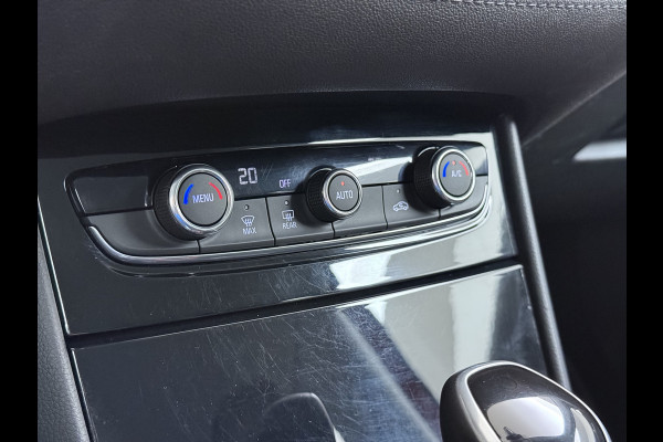 Opel Grandland X AUT-8 T131pk Innovation Trekhaak LED Navi 17"lm Keyless 1/2Leer AGR-Comfort-Stoel+Verwarmd Apple/Android Pdc Dab Ecc Tel. Isofix Mistlampen Priv.Glass Blindspot Lane-dep. Bordherk. Usb Bluetooth CruiseControl Licht-/Zichtpakket Elek.Inkl.spiegels Elek.Ramen Led 17''LM 1.2 Turbo Business Elegance NL-auto EURO 6 Origin.NLse auto Volledig Dealer onderhouden 1300kg trekvermogen € 39.000,- nieuw