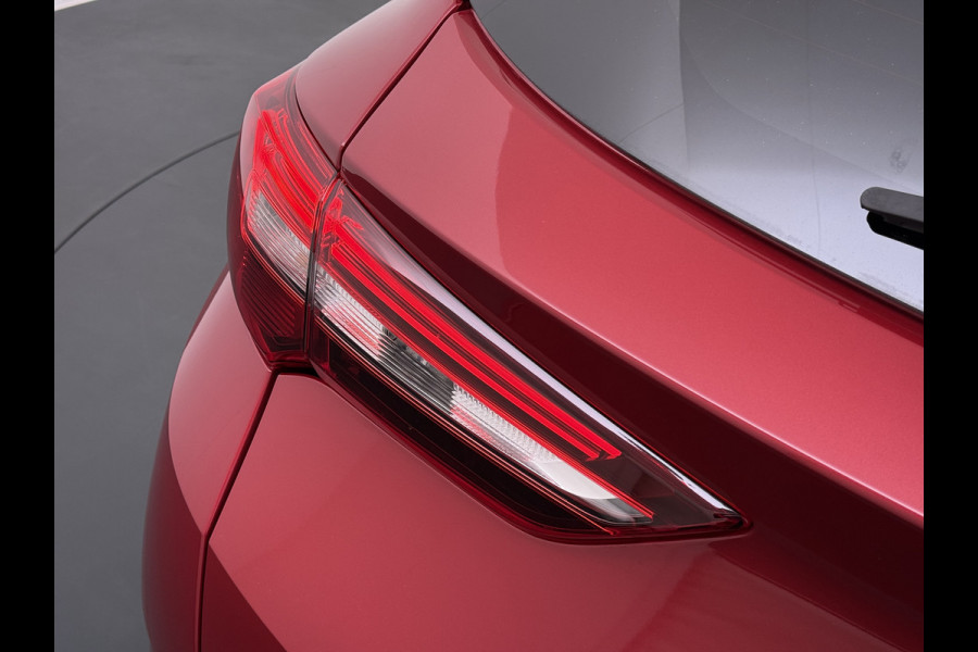 Opel Grandland X AUT-8 T131pk Innovation Trekhaak LED Navi 17"lm Keyless 1/2Leer AGR-Comfort-Stoel+Verwarmd Apple/Android Pdc Dab Ecc Tel. Isofix Mistlampen Priv.Glass Blindspot Lane-dep. Bordherk. Usb Bluetooth CruiseControl Licht-/Zichtpakket Elek.Inkl.spiegels Elek.Ramen Led 17''LM 1.2 Turbo Business Elegance NL-auto EURO 6 Origin.NLse auto Volledig Dealer onderhouden 1300kg trekvermogen € 39.000,- nieuw