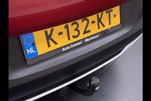 Opel Grandland X AUT-8 T131pk Innovation Trekhaak LED Navi 17"lm Keyless 1/2Leer AGR-Comfort-Stoel+Verwarmd Apple/Android Pdc Dab Ecc Tel. Isofix Mistlampen Priv.Glass Blindspot Lane-dep. Bordherk. Usb Bluetooth CruiseControl Licht-/Zichtpakket Elek.Inkl.spiegels Elek.Ramen Led 17''LM 1.2 Turbo Business Elegance NL-auto EURO 6 Origin.NLse auto Volledig Dealer onderhouden 1300kg trekvermogen € 39.000,- nieuw